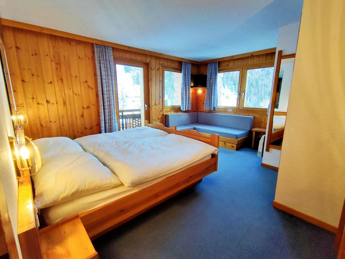 Hotel Garni Les Bouquetins Zinal Kültér fotó