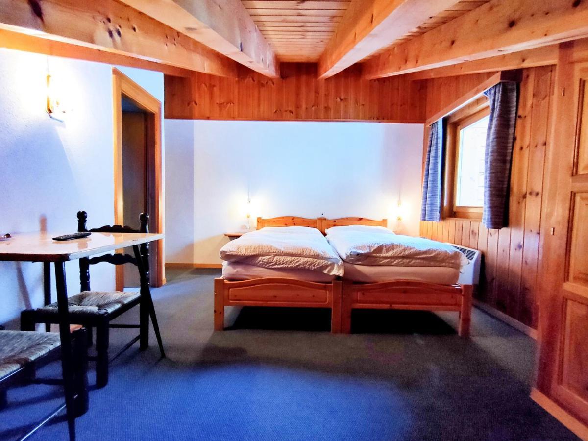 Hotel Garni Les Bouquetins Zinal Kültér fotó